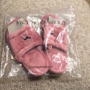 NWT Victoria’s Secret slippers